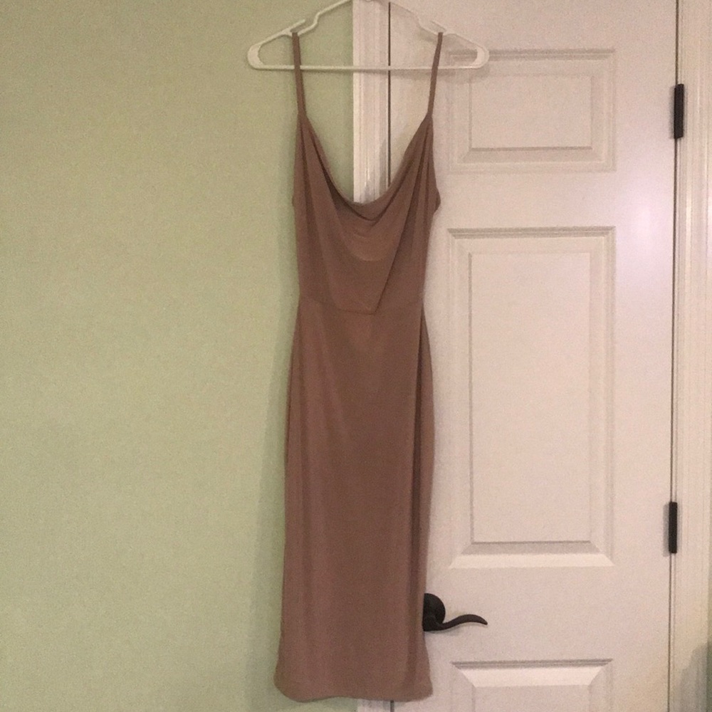 NWT Boohoo Night BodyCon scoop neck dress